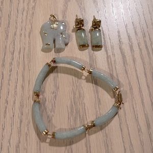Jade “Good Fortune” Jewelry Set.